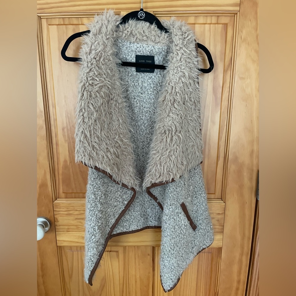 Love tree vest